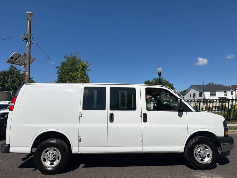 2020 Chevrolet Express 2500