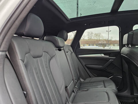 2020 Audi Q5 quattro Premium 45 TFSI