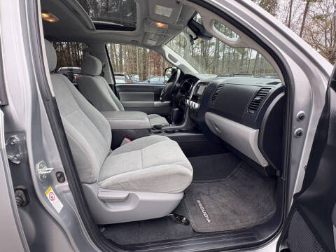 2019 Toyota Sequoia SR5