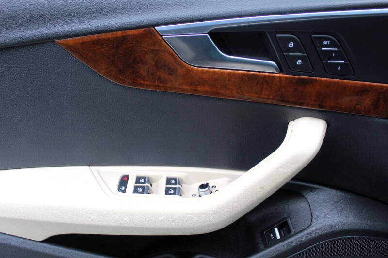 2017 Audi A4 2.0T quattro Premium