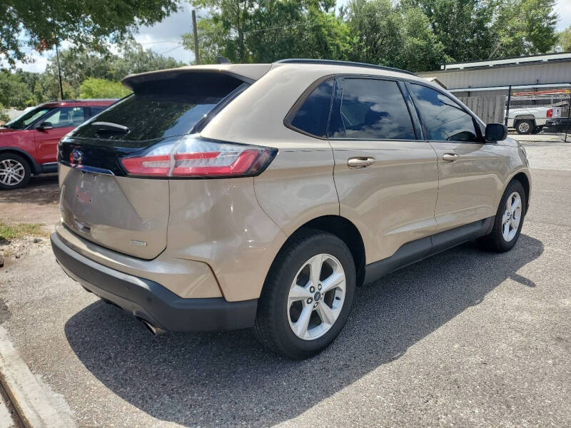 2020 Ford Edge SE