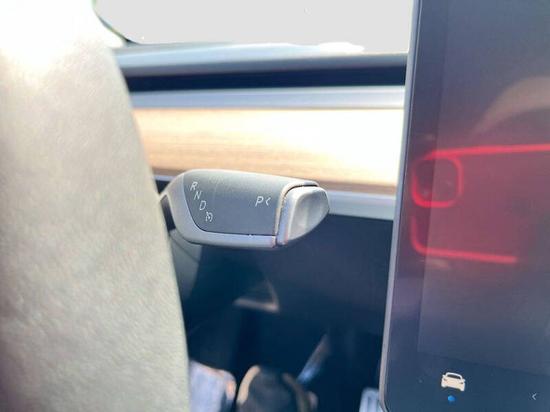 2024 Tesla Model Y Performance