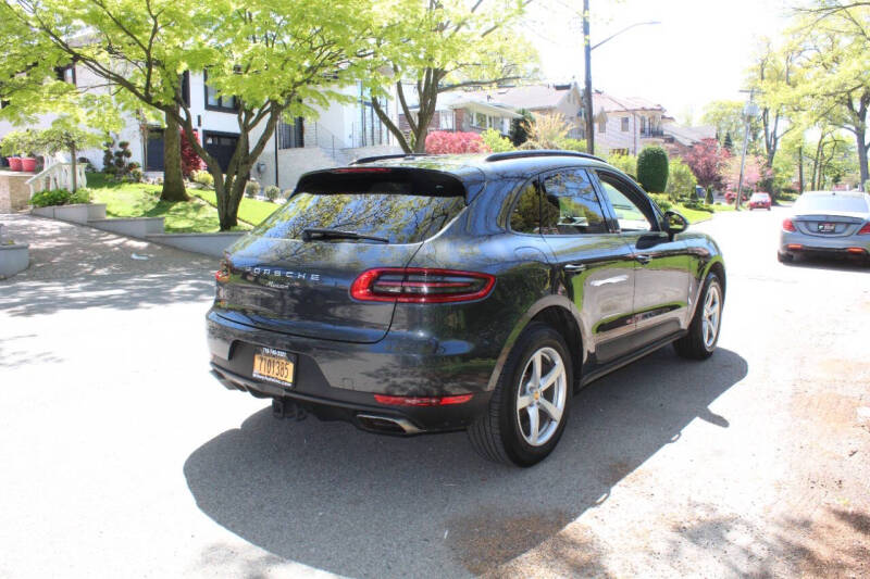 2017 Porsche Macan