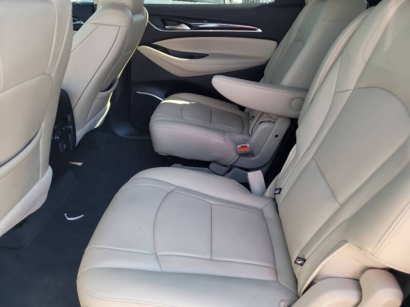 2021 Buick Enclave Essence