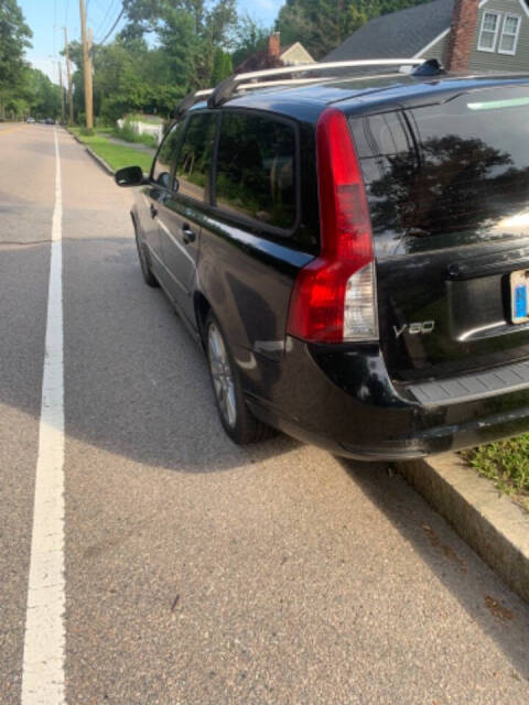 2009 Volvo V50 for sale at Stateside Auto Sales And Repair in Roslindale, MA