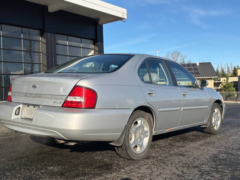 2001 Nissan Altima GLE
