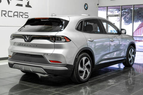 2023 VinFast VF8 Eco City Edition