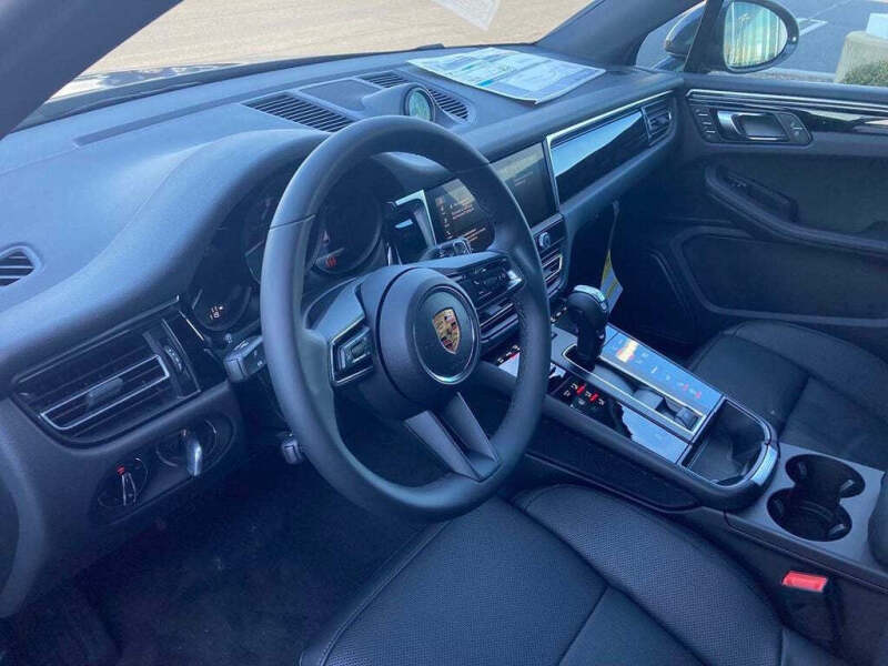 2024 Porsche Macan