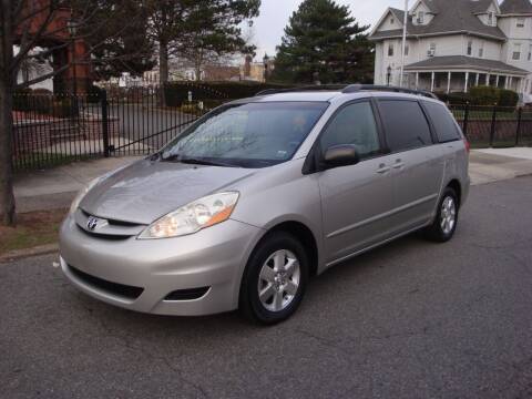 2007 Toyota Sienna for sale at Cars Trader New York in Brooklyn NY
