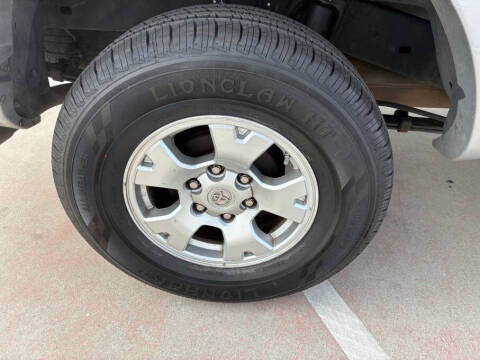 2006 Toyota Tacoma PreRunner V6