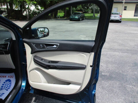 2020 Ford Edge Titanium