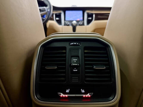 2018 Porsche Macan S