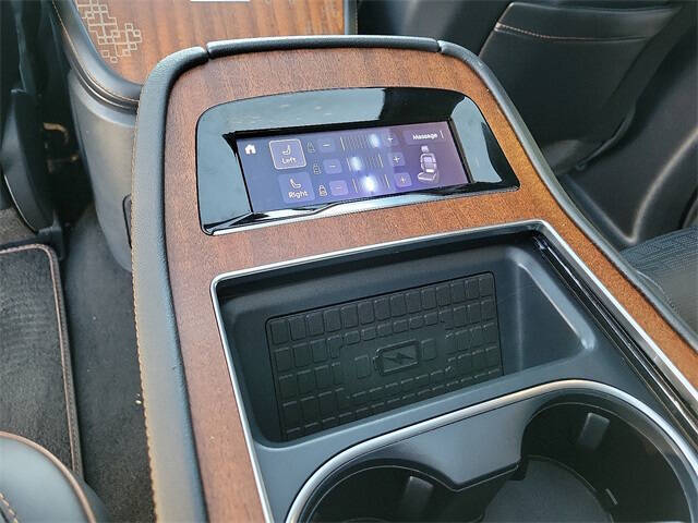 2025 Lincoln Navigator L Black Label