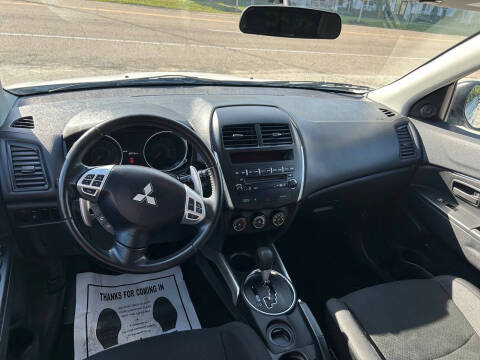 2013 Mitsubishi Outlander Sport ES