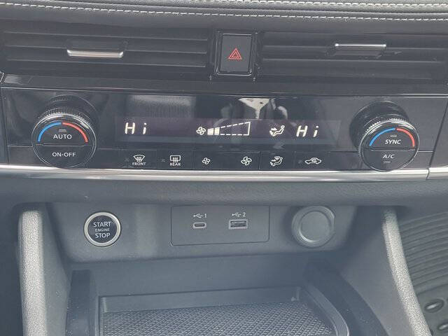 2022 Nissan Rogue SV