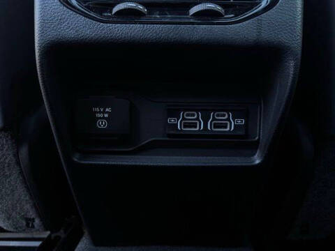 2023 Jeep Grand Cherokee Summit