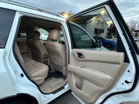 2015 Nissan Pathfinder SL