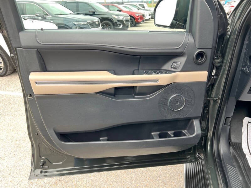 2023 Ford Expedition MAX XLT