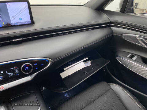 2023 Genesis GV70 2.5T Standard