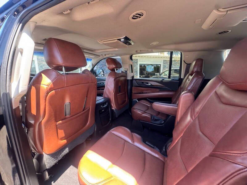 2016 Cadillac Escalade ESV Luxury Collection