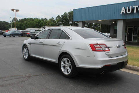 2017 Ford Taurus SEL