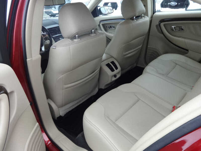 2015 Ford Taurus Limited