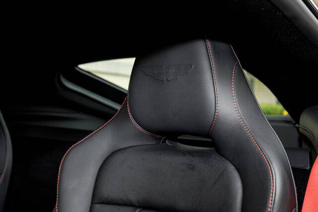 2025 Aston Martin Vantage