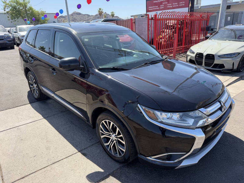 2017 Mitsubishi Outlander ES
