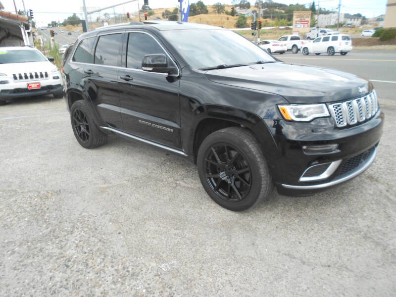 2017 Jeep Grand Cherokee Summit