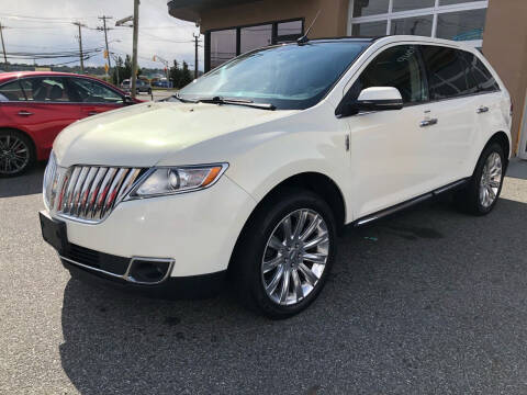2013 Lincoln MKX for sale at MAGIC AUTO SALES - Magic Auto Prestige in South Hackensack NJ