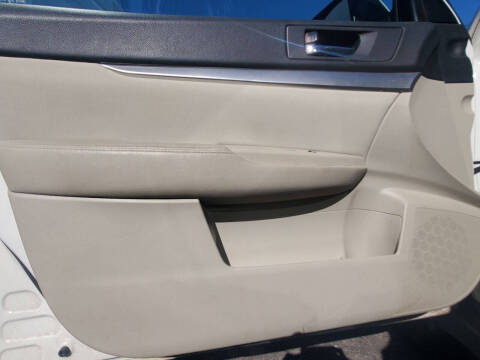 2011 Subaru Outback 2.5i Premium