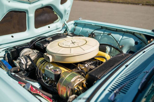 1960 Ford Thunderbird