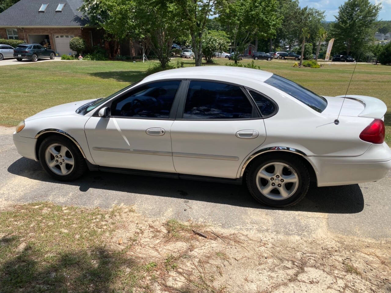 2000 Ford Taurus for sale at Tri Springs Motors in Lexington, SC