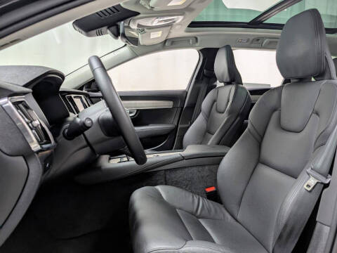 2024 Volvo V90 Cross Country B6 Plus