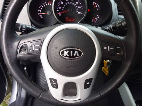 2012 Kia Soul +