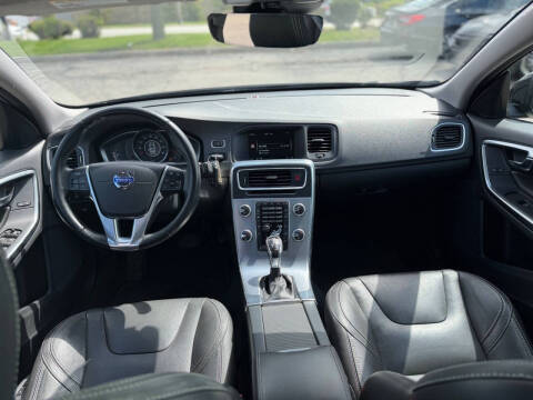 2017 Volvo S60 T5 Dynamic