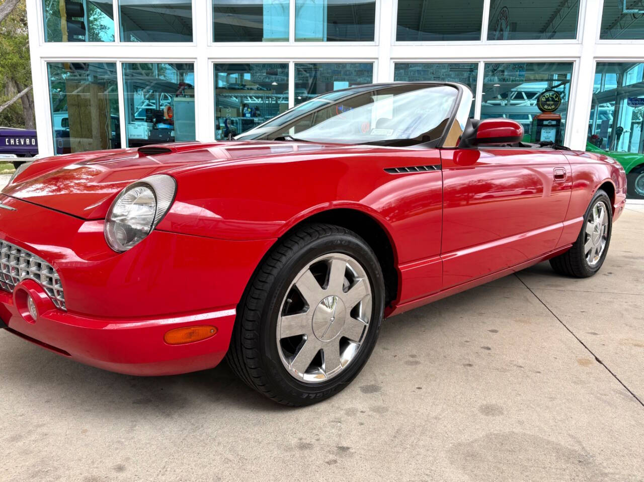 2002 Ford Thunderbird 12