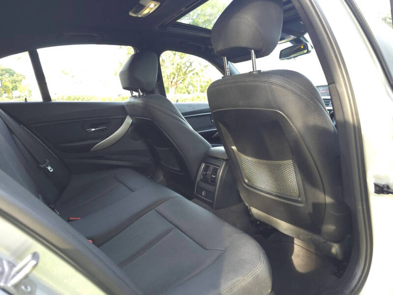 2018 BMW 3 Series 320i