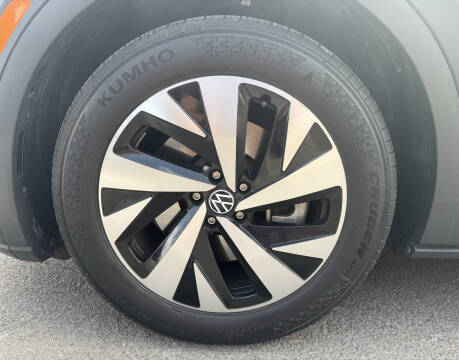 2023 Volkswagen ID.4 Pro