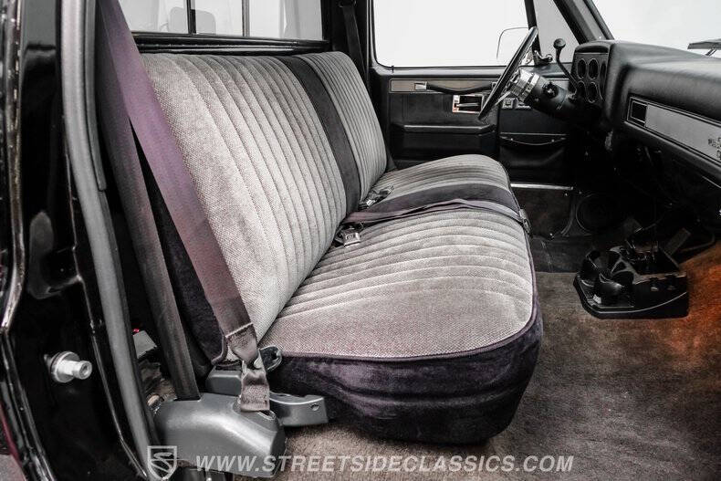 1987 Chevrolet R/V 10 Series