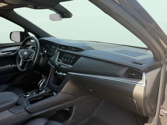 2023 Cadillac XT5 Luxury