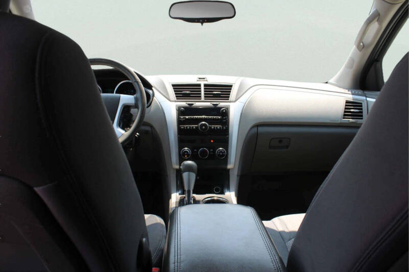 2012 Chevrolet Traverse LS