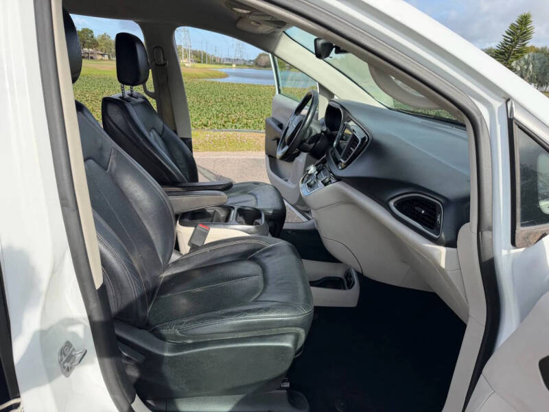 2018 Chrysler Pacifica Touring L
