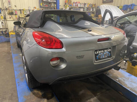 2006 Pontiac Solstice for sale at Lewis Blvd Auto Sales in Sioux City IA