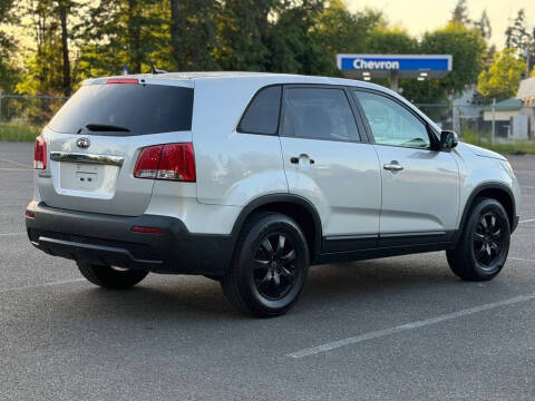 2011 Kia Sorento LX