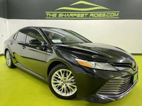 2020 Toyota Camry Hybrid XLE