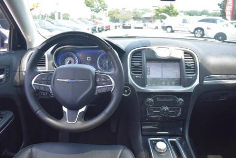2016 Chrysler 300 C