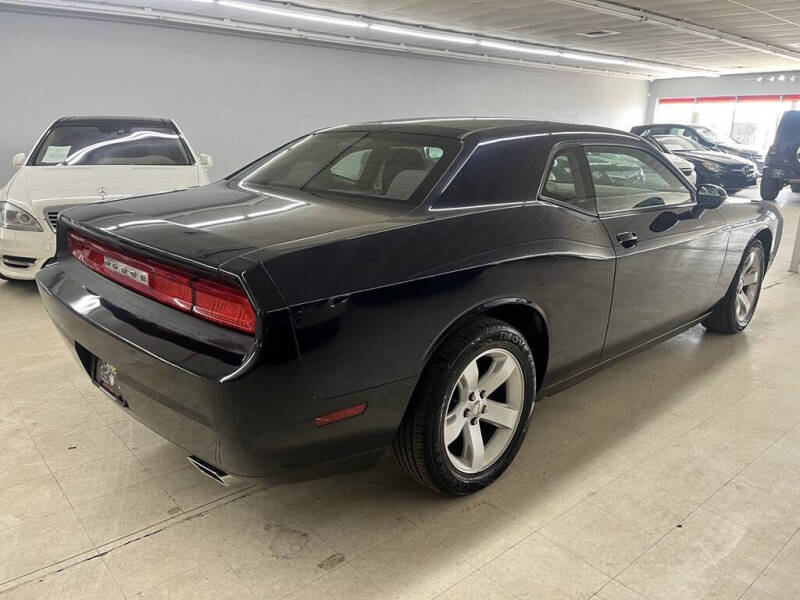 2012 Dodge Challenger SXT