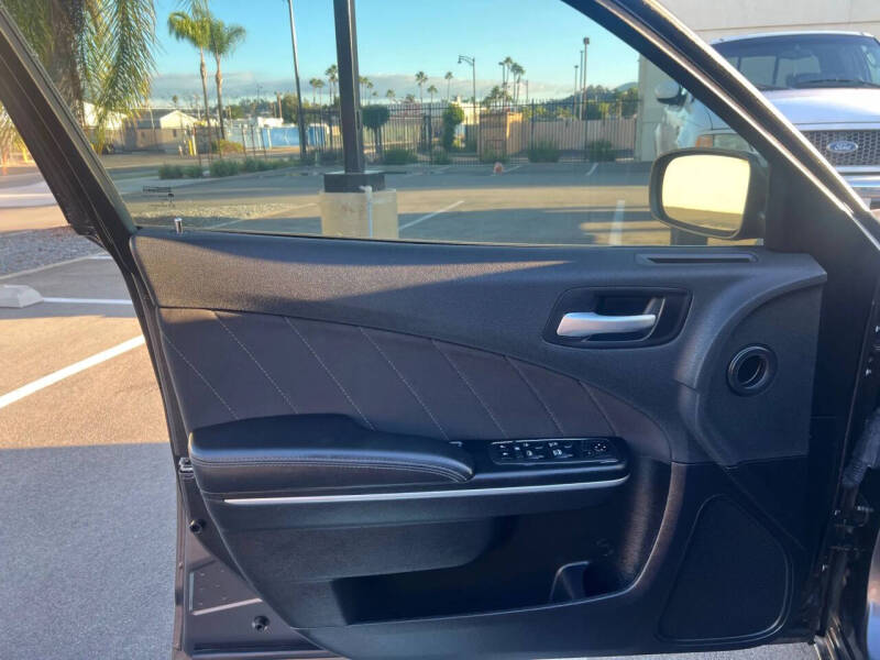 2020 Dodge Charger SXT