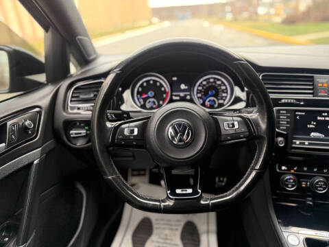 2016 Volkswagen Golf R 4Motion